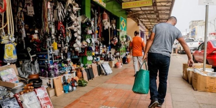 Centro de Rio Branco será principal destino de compras no Dia das Mães, diz pesquisa