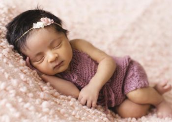 Bebês reborn: projeto quer proibir atendimento a bonecos hiper-realistas no SUS