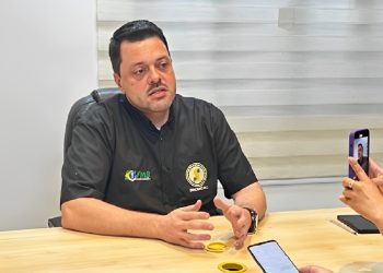 Acre acumula dívida estimada em R$ 700 mil com médicos por cortes em remunerações, diz sindicato