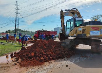 Após manutenção em adutora na BR-364, fornecimento de água volta ao normal em cinco bairros de Rio Branco