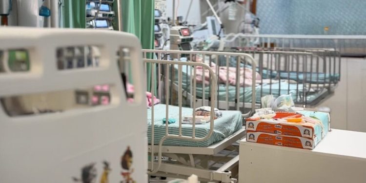 Sesacre amplia leitos pediátricos após aumento nos casos de Síndrome Respiratória Aguda Grave