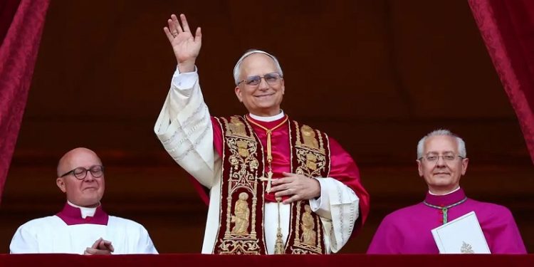 Robert Francis Prevost é eleito papa e se chamará Leão XIV