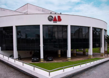 MEC proíbe ensino à distância em cursos como Medicina e Direito; entidades do Acre comemoram decisão