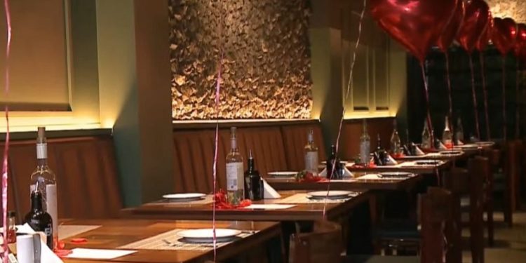 Dia dos Namorados: a data na perspectiva de quem trabalha em restaurantes de Rio Branco