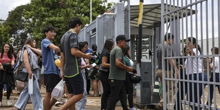 Prazo para pagar taxa de inscrição do Enem termina na quarta-feira