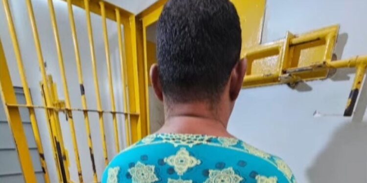Acusado de abusar sexualmente de três netas menores de idade é preso em Rio Branco