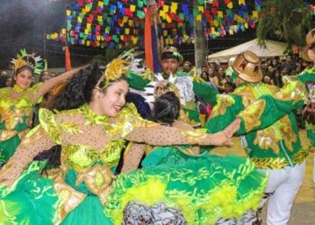 Arriba Saia abre Concurso Estadual de Quadrilhas Juninas em Rio Branco