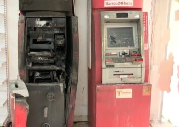 Criminosos invadem farmácia e tentam explodir caixa eletrônico na AC-40, em Rio Branco