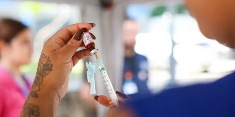 Vacina contra meningite muda a partir desta terça-feira no Acre