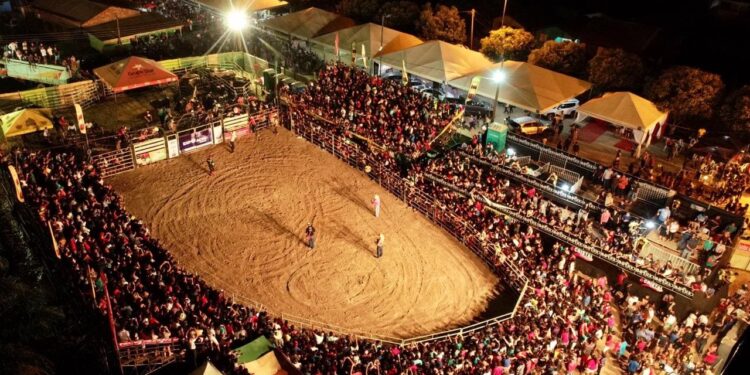 Expoacre 2025: definidos os 10 peões que vão disputar o título do rodeio