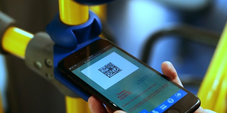 Pagamento de passagem de ônibus por Pix é oficializado em Rio Branco