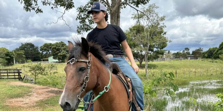 O ator, modelo,mister e influencer Kayk Amorim completa 18 anos