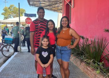 Pela primeira vez na Cavalgada, mãe realiza sonho das filhas e se encanta com evento em Rio Branco