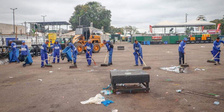 Expoacre 2025: Prefeitura de Rio Branco recolhe 80 toneladas de lixo em apenas três dias