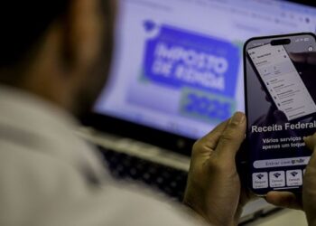 Receita paga nesta quinta terceiro lote de restituição do IR de 2025