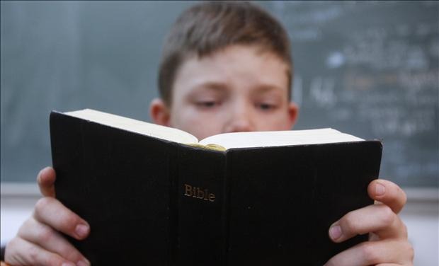 Acre autoriza ritos religiosos voluntários em escolas públicas e privadas