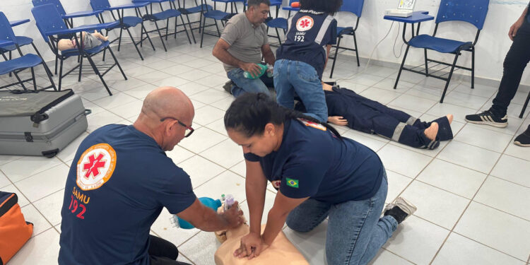 Servidor capacitado em primeiros socorros será obrigatório em todas as escolas estaduais do Acre
