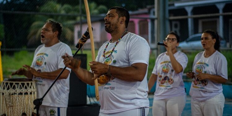 Com atividades gratuitas, Circulação Cultural leva Capoeira e musicalidade para escolas públicas de Rio Branco