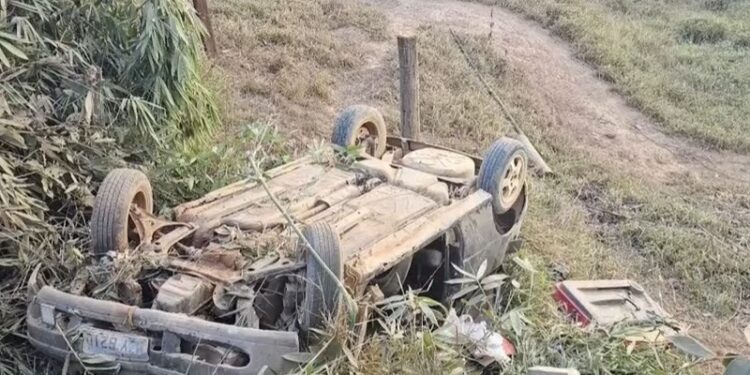 Seis pessoas ficam feridas em capotamento na zona rural de Brasiléia