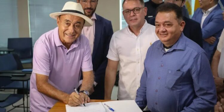 Investigado por assédio, Clendes Vilas Boas só será exonerado com decisão judicial, afirma Bocalom