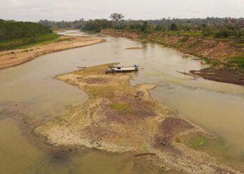 Com 1,53 m, Rio Acre se aproxima da menor marca e ameaça abastecimento em Rio Branco