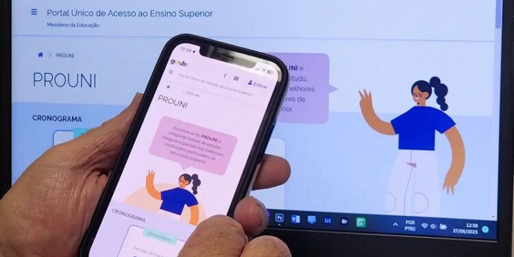 Prouni: prazo para comprovar informações de inscrição termina hoje