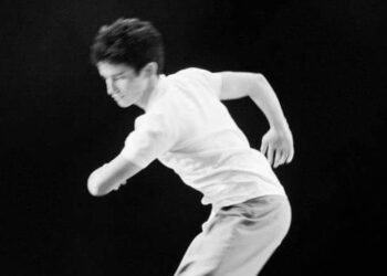 Bailarino do Pé Rachado: Acreano apresenta pesquisa e compartilha exercícios em livro sobre dança