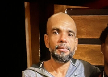 Feminicídio em Cruzeiro do Sul: mulher é assassinada a facadas pelo companheiro