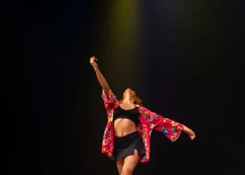 Espetáculo “Tudo Tem Donato” celebra o legado do músico acreano em dança e movimento