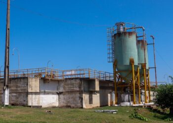 Rompimento de adutora afeta abastecimento no Segundo Distrito; Saerb atua para reparar o sistema