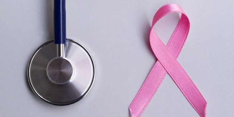 Outubro Rosa: especialista alerta para baixa cobertura de mamografia no Acre