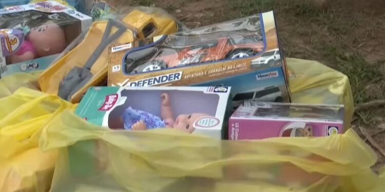 Campanha “Um Brinquedo, Mil Sorrisos”  já arrecadou mais de 700 brinquedos em Rio Branco; veja pontos de coleta