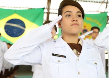 Estudantes acreanos do Colégio Militar representarão o Brasil em torneio internacional de xadrez no Peru
