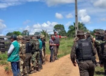 Invasões, queimadas e presença de grupos criminosos: AC enfrenta onda de conflitos agrários