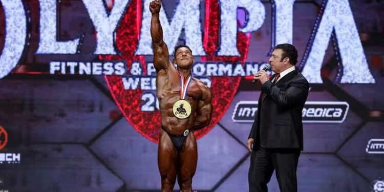 É CAMPEÃO! Acreano Ramon Dino faz história e traz o 1º título do Mr. Olympia para o Brasil