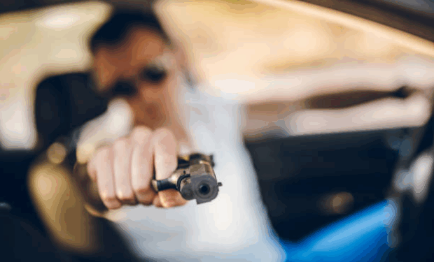 Policial militar é condenado após atirar contra carro durante discussão no trânsito em Tarauacá