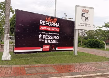 Professores da Ufac paralisam aulas por dois dias em protesto contra Reforma Administrativa