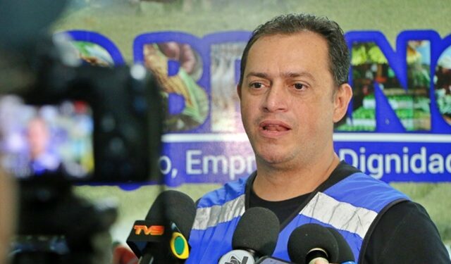 Presidente do Saerb explica redução na vazão e diz que água turva é resultado da lama trazida pelo Riozinho do Rola