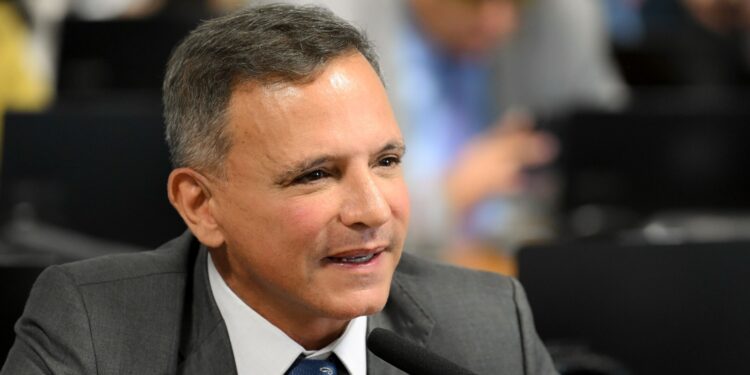 Senador Marcio Bittar critica recondução de Paulo Gonet e questiona julgamentos sobre 8 de janeiro