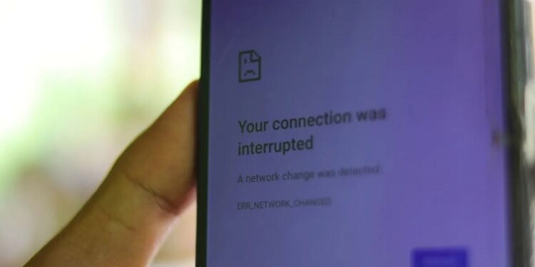 Entenda como a queda do serviço de distribuição em nuvem Cloudflare derrubou parte da internet nesta terça
