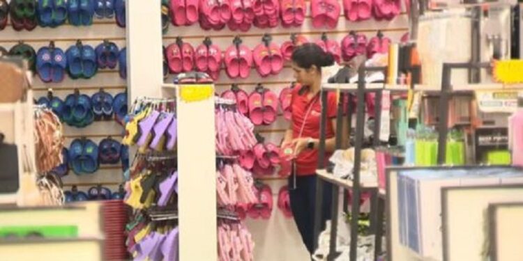 Comércio intensifica vendas no Natal e contratações temporárias disparam no Acre