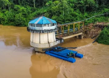 Turbidez e balseiros no Rio Acre voltam a comprometer abastecimento de água em Rio Branco, diz Saerb