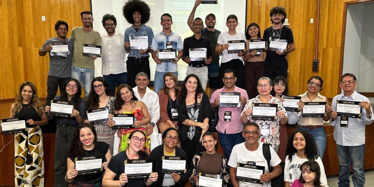 Curso de Gestão e Produção Cultural supera expectativas e forma novos agentes culturais em Rio Branco