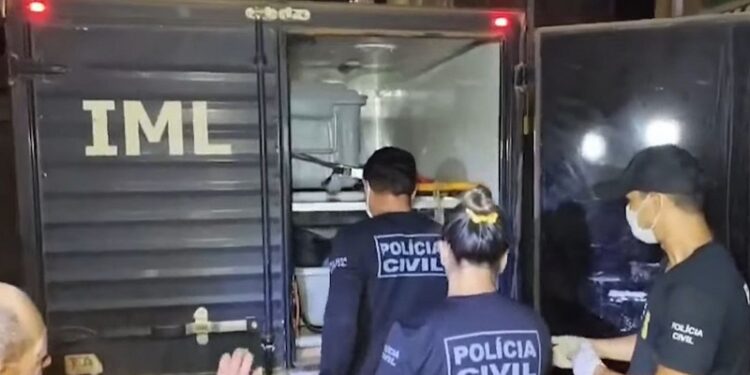 Mulher é encontrada morta dentro de residência no bairro Seis de Agosto, em Rio Branco