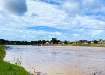 Rio Branco atua para amenizar impactos diante da alta turbidez no rio Acre