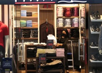 Entenda os direitos do consumidor para trocas de presentes de Natal