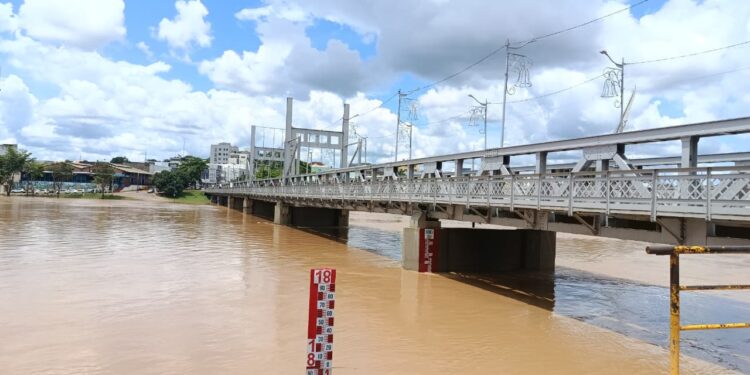 Chuvas em Rio Branco dobram previsão de dezembro e sinalizam riscos até março
