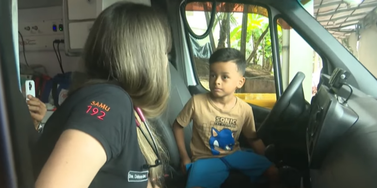 Um ano depois, criança salva pelo Samu reencontra equipe que lhe deu uma segunda chance de vida