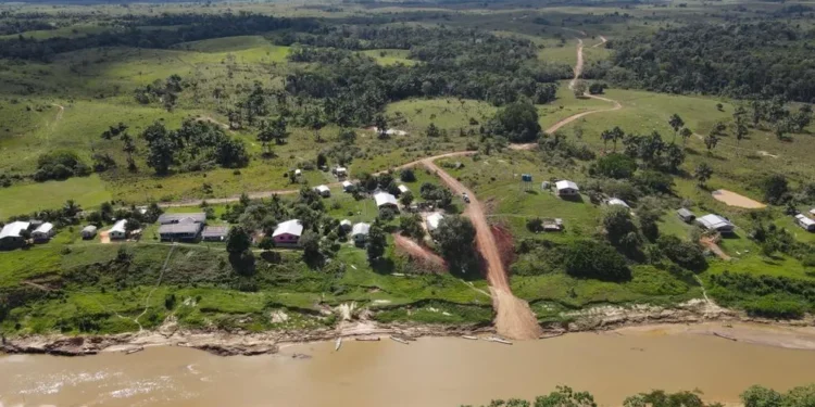 Três caçadores estão desaparecidos após se perderem em área de floresta no interior do Acre