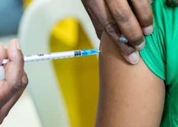 Rio Branco amplia cobertura vacinal contra o HPV e estende resgate para jovens de até 19 anos